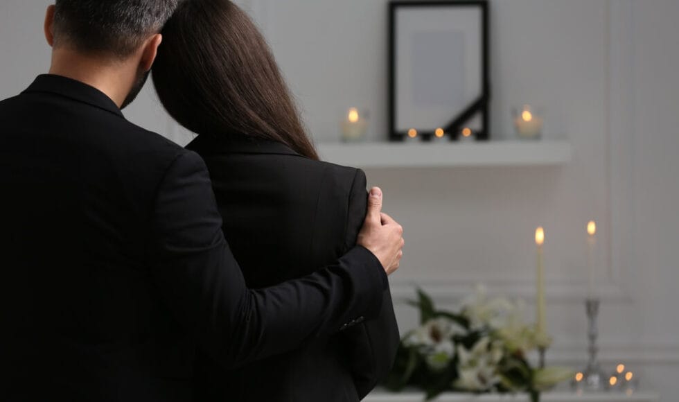 Транспортиране на покойници до България